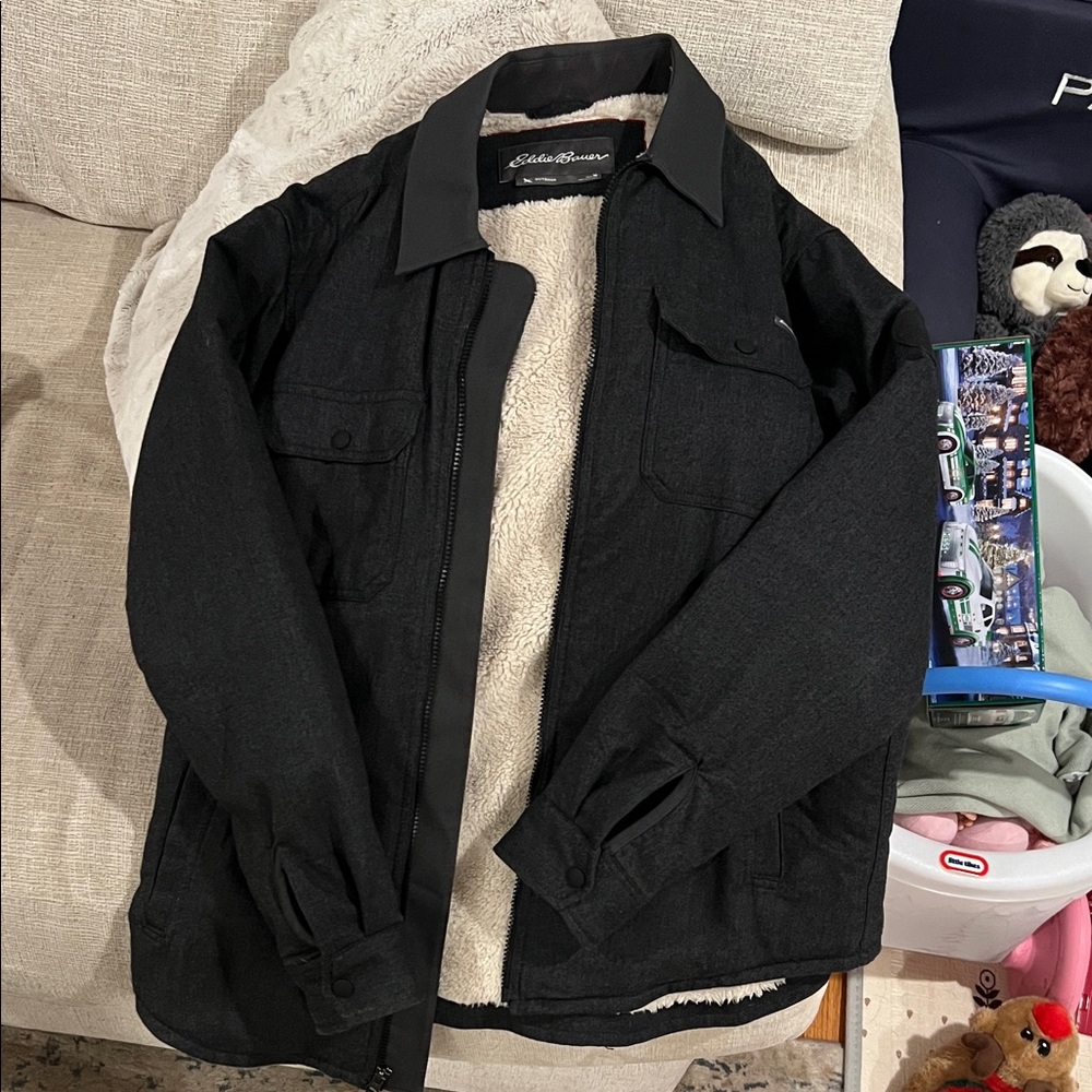 Eddie Bauer Men's fleece lined zip up